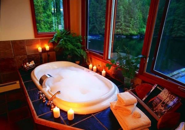 LUXURIOUS ECO TOURISM