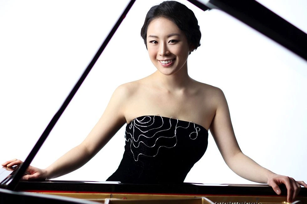 Classical Pianist Yoonie Han